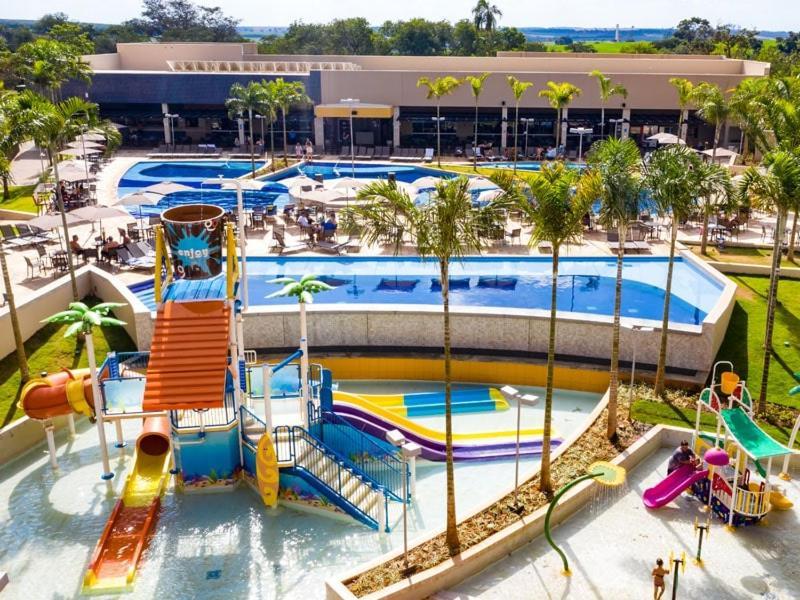 Solar Das Aguas Park Resort - Proximo Ao Thermas Dos Laranjais Olímpia Extérieur photo